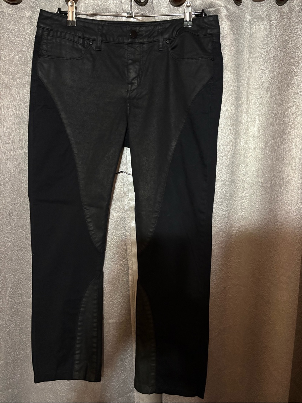 Karen Millen Black Two-Tone Faux Leather Panel Pants. Size 8